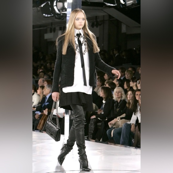 Chanel Iconic Over-the-Knee Boots 2005– As Seen in The Devil Wears Prada - Picture 2 of 11